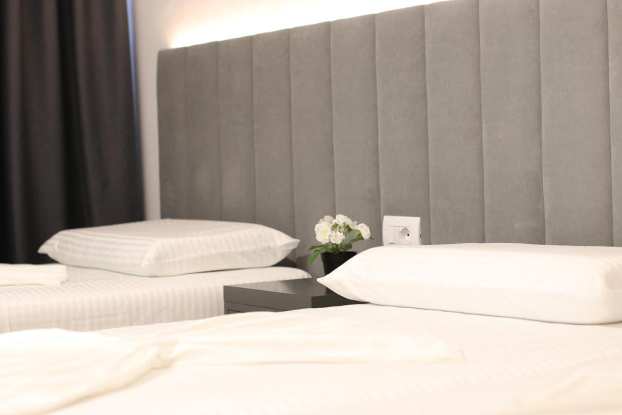 Hotel Tatzati 2 Sarandë 外观 照片